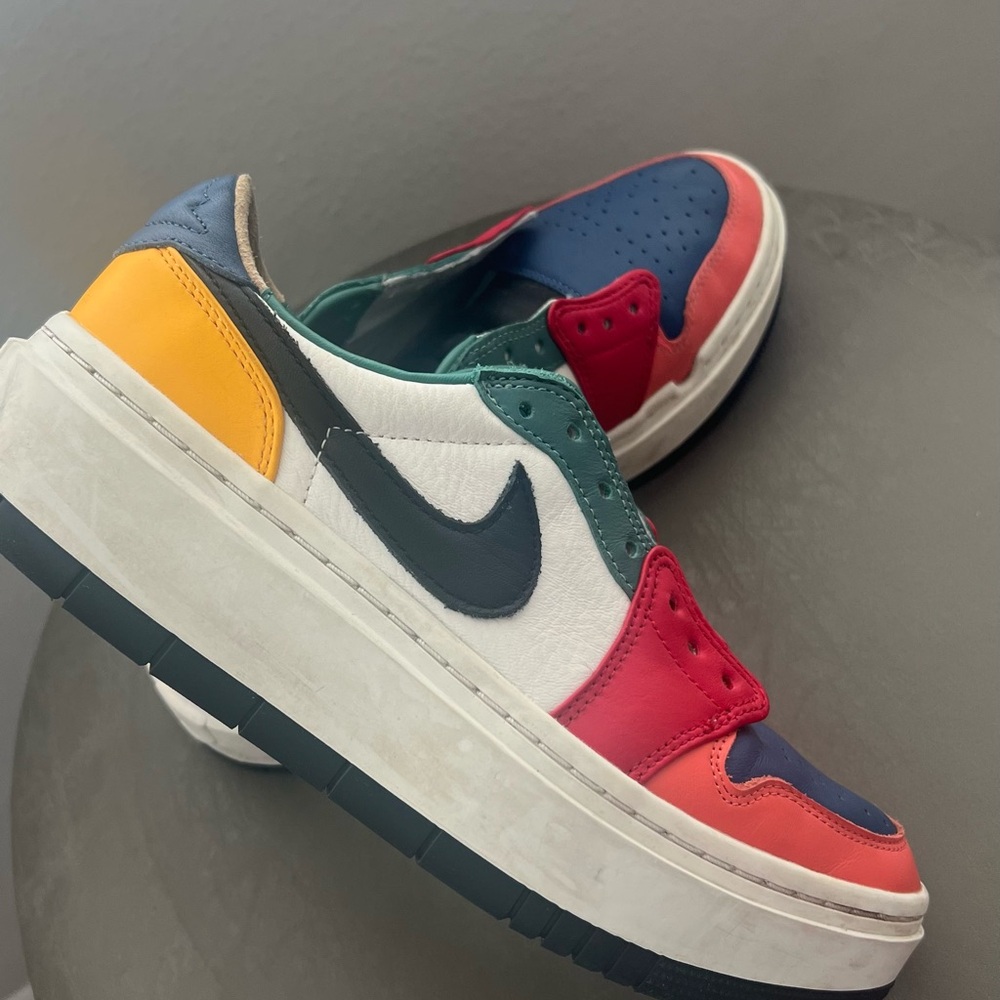 Jordan low tennis shoe